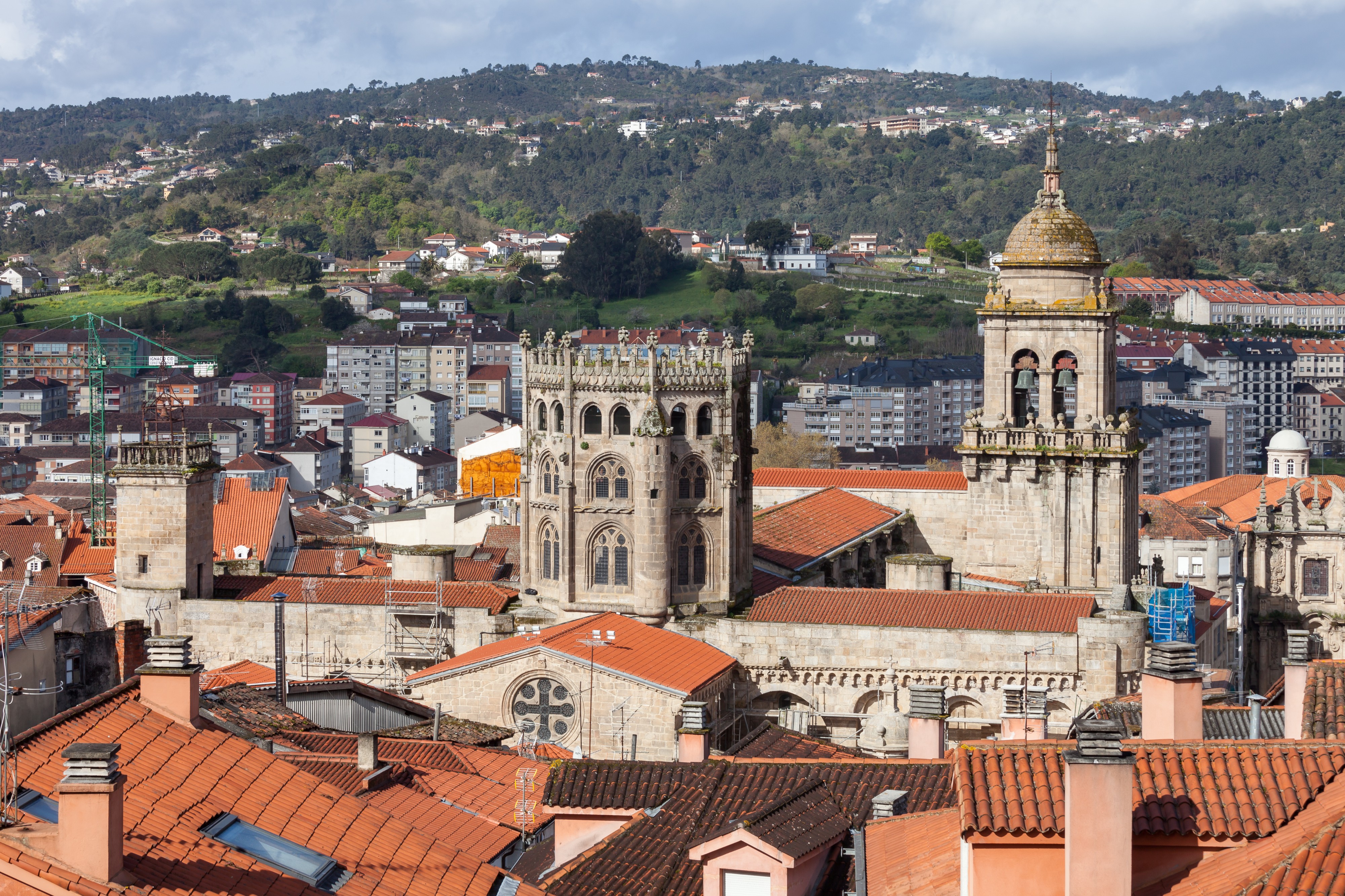 A Catedral de Ourense vista dende o alto. Galiza