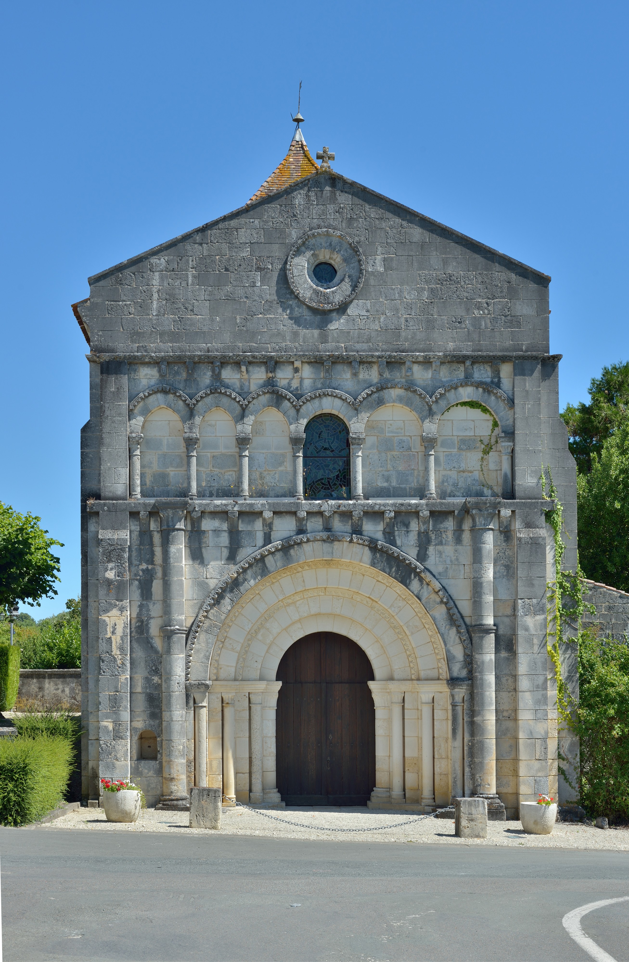 Église Saint Césaire 2013 facade