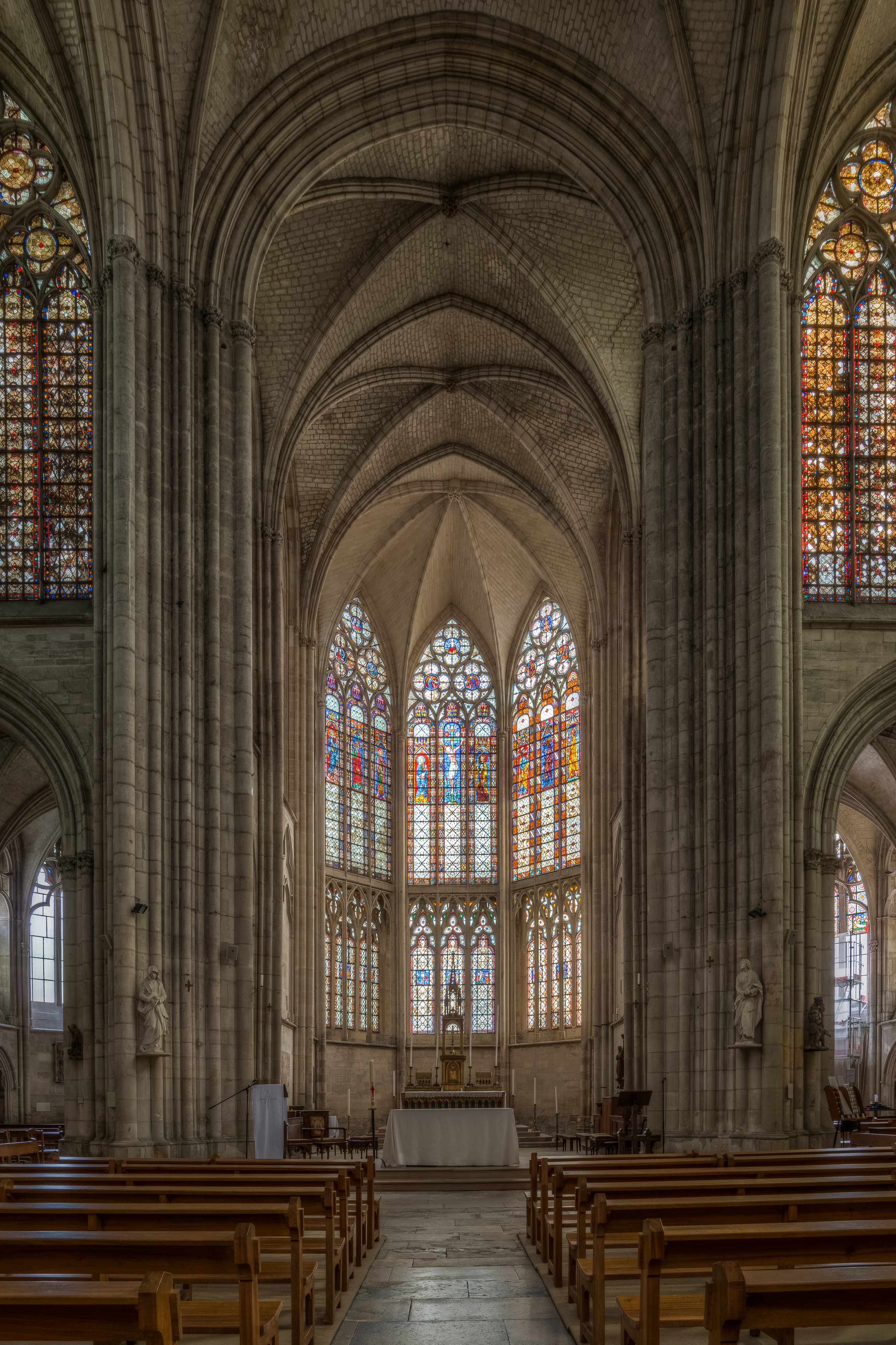 Basilique Saint-Urbain de Troyes, Interior, North-East 140509 1