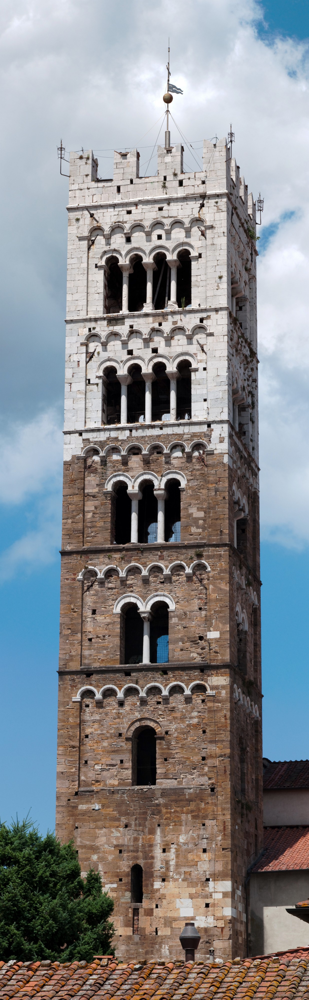 Campanile di Duomo di Lucca