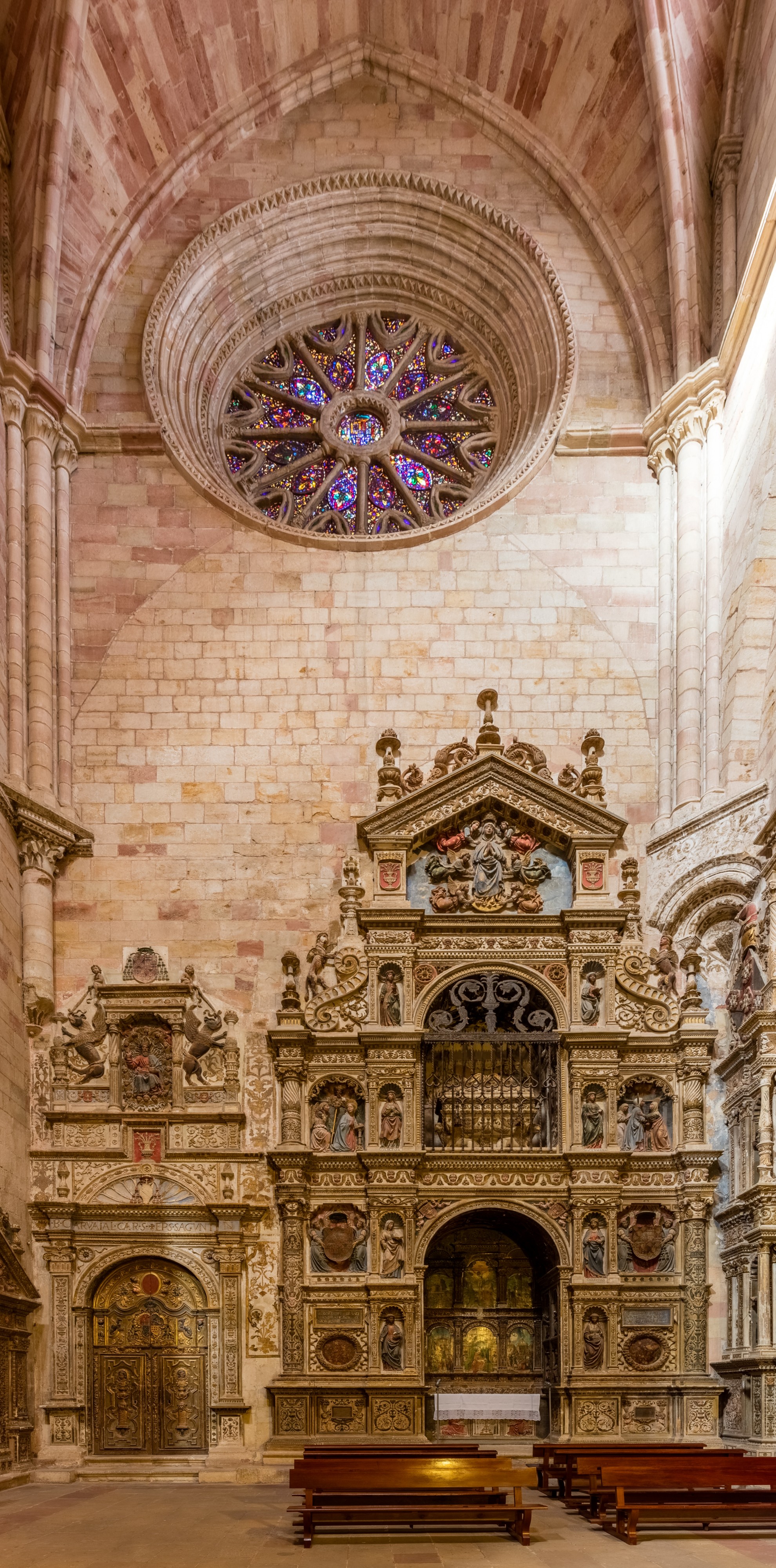 Catedral de Santa María, Sigüenza, España, 2015-12-28, DD 132-134 HDR