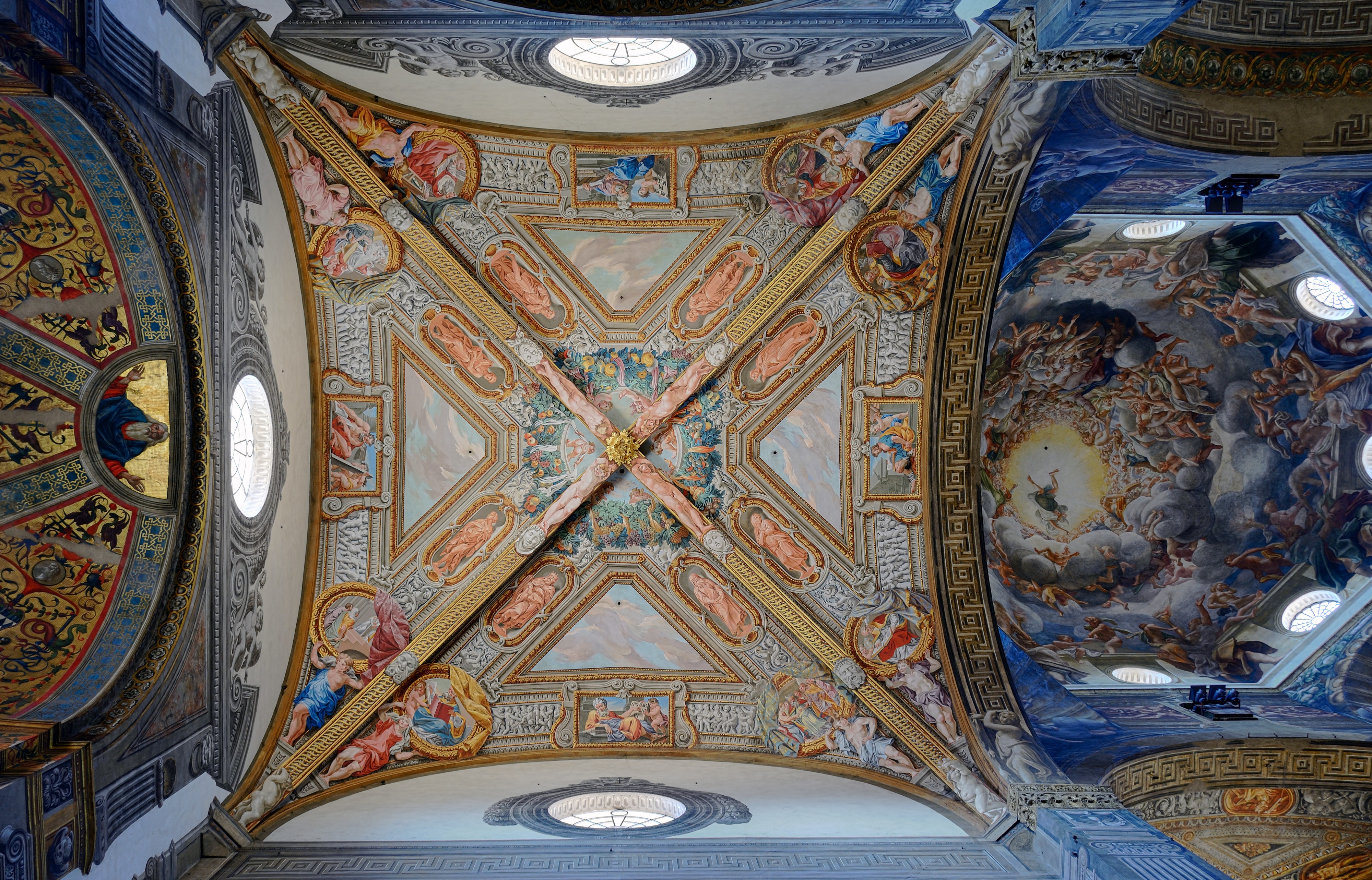 Cathedral (Parma) - Ceiling of left chapel and dome