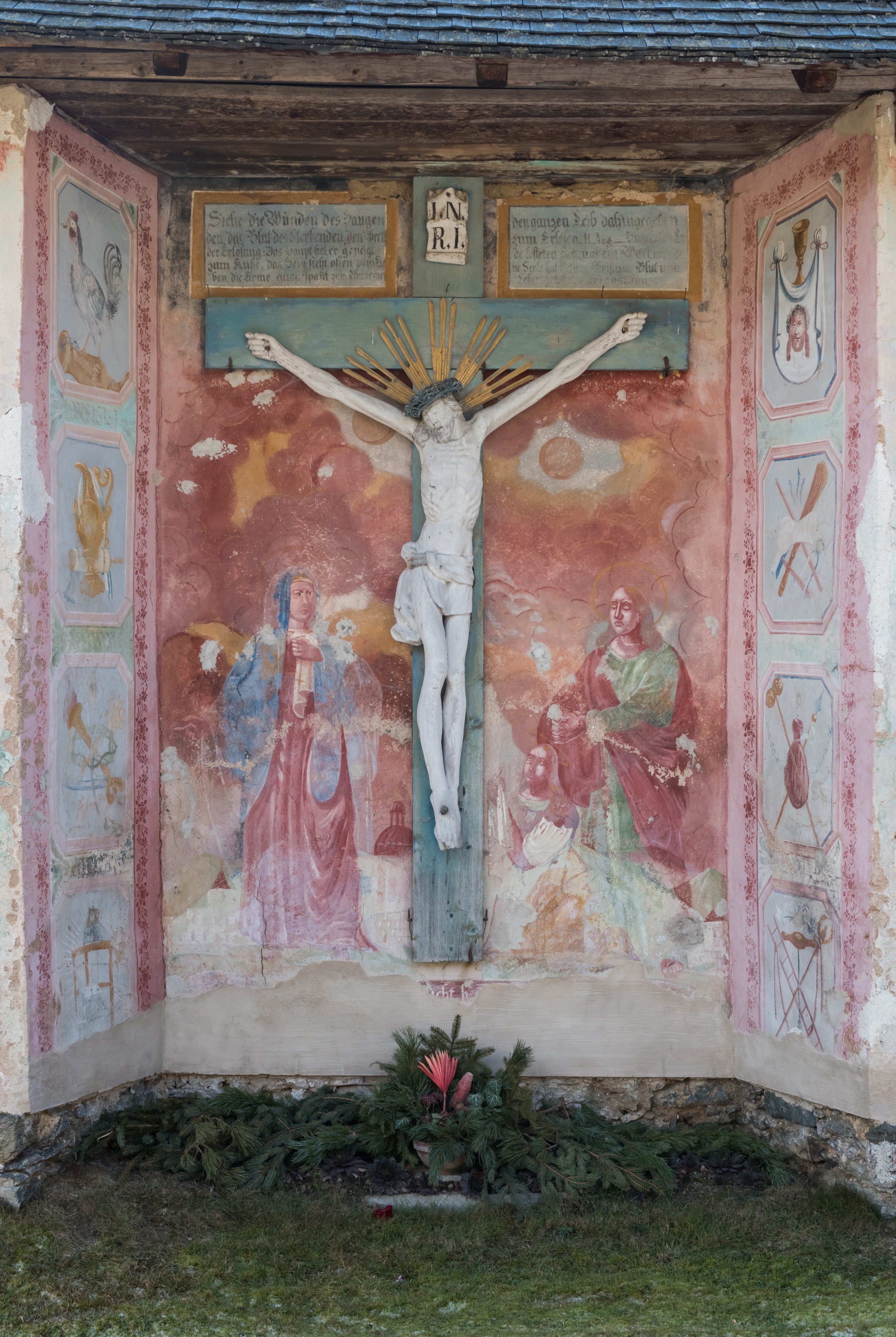 Gnesau Zedlitzdorf Friedhof Kapelle mit Kruzifix 09122015 9457