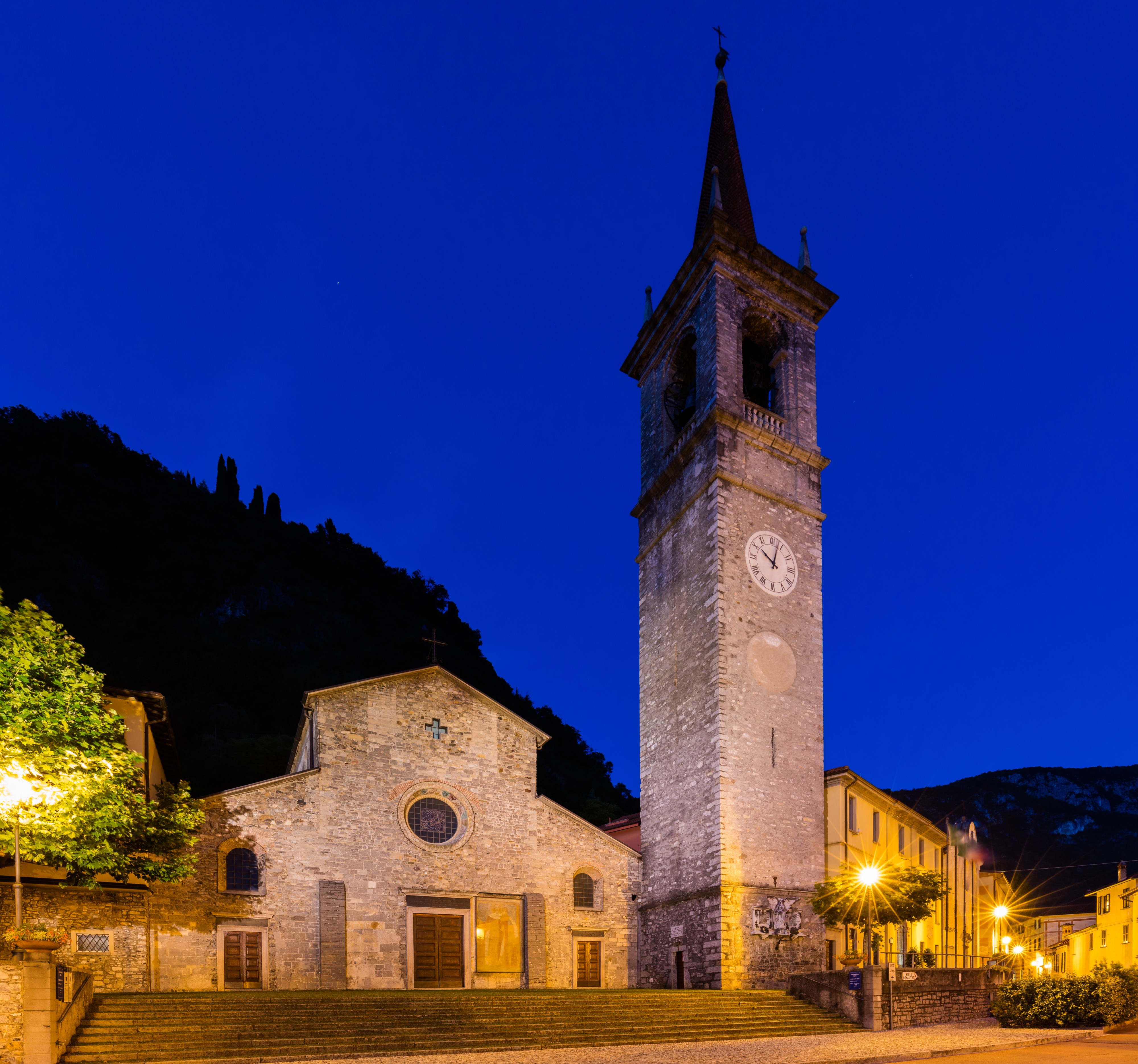 Iglesia de San Jorge, Varenna, Italia, 2016-06-25, DD 12-14 HDR