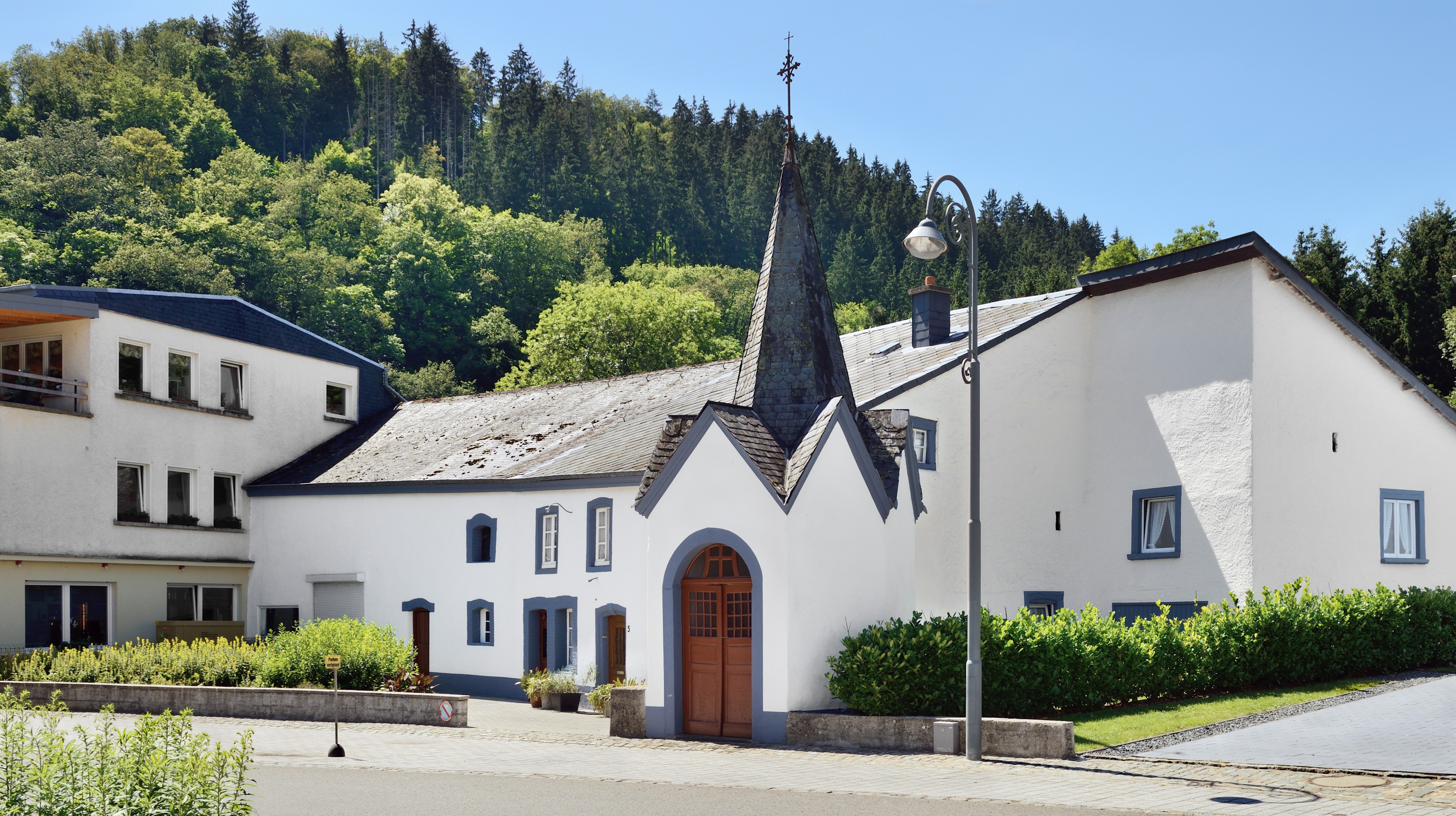 Kautenbach houses and chapel 2012