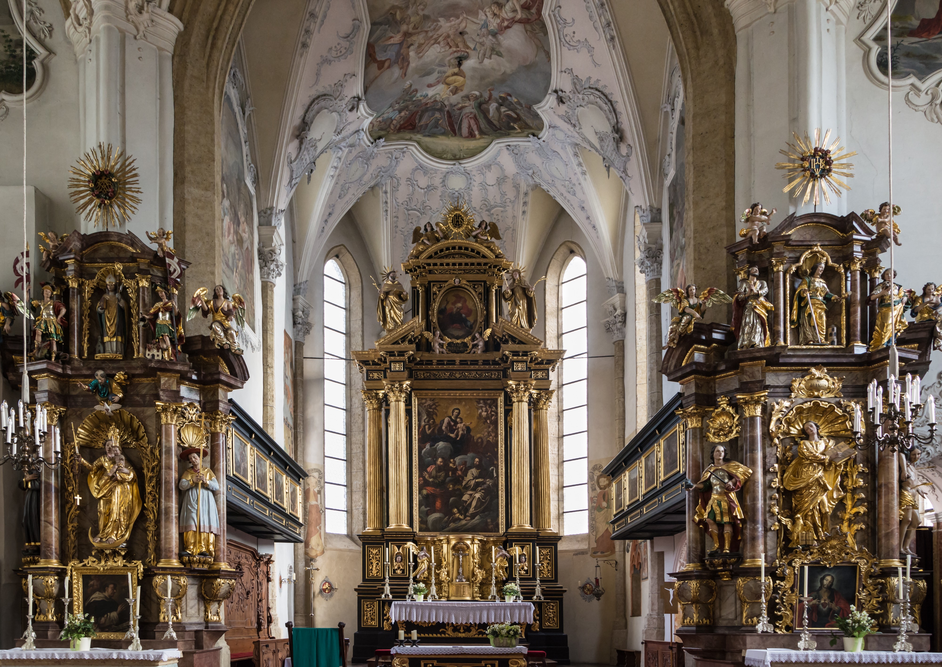 Kitzbühel Pfarrkirche Altar 03