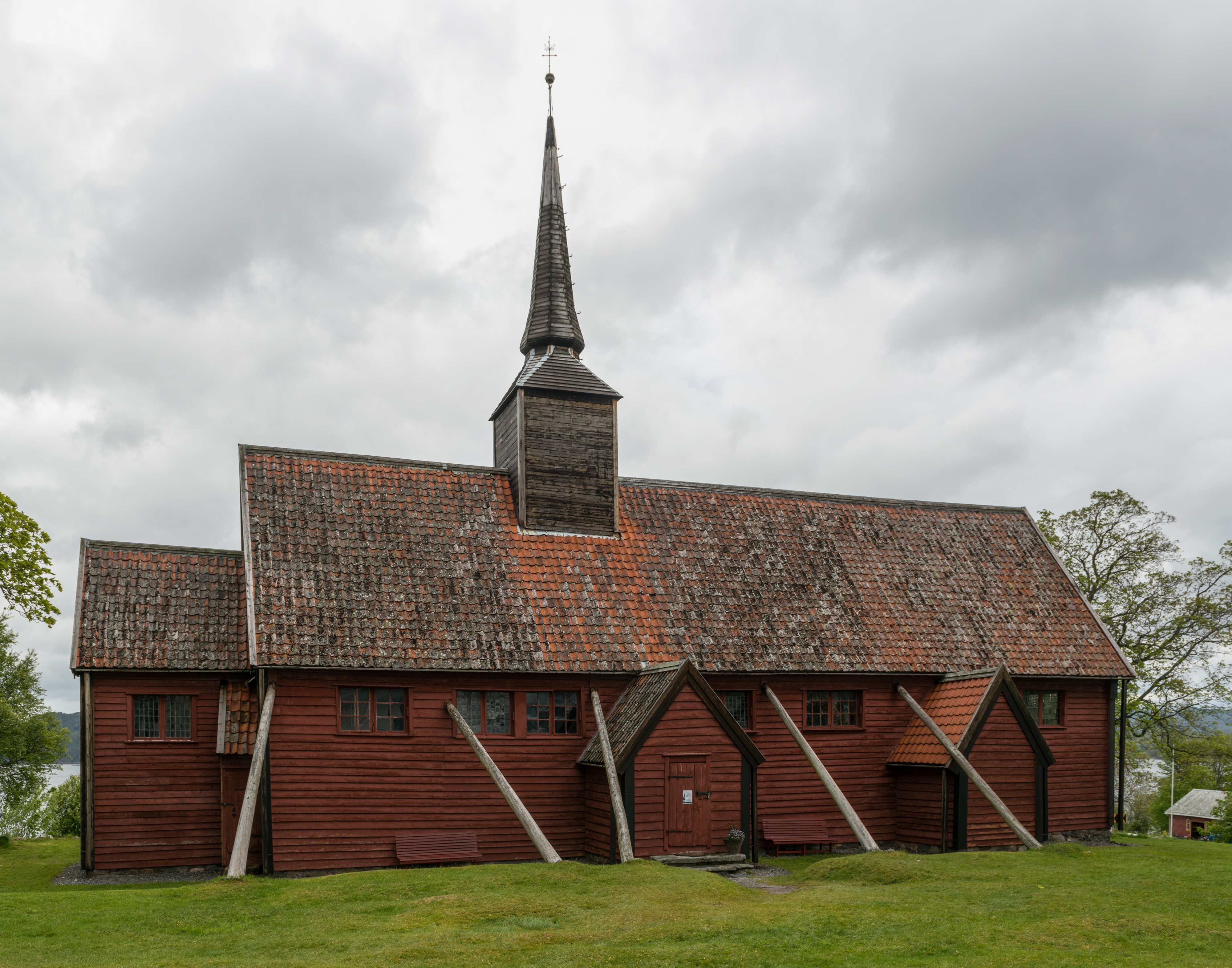 Kvernes Stavkyrkje, Averøy, South view 20150604 1