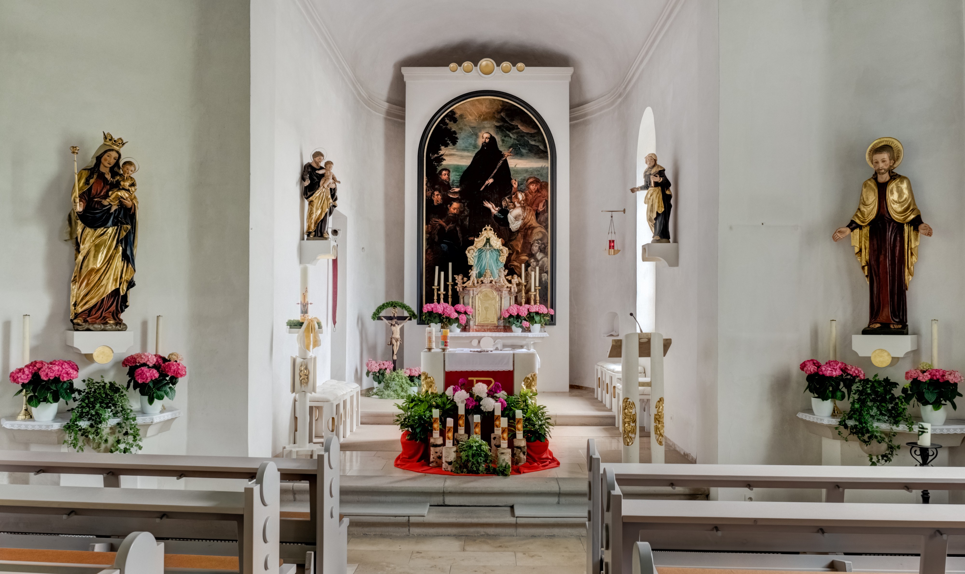 Lußberg Church Altar 17RM4260 -HDR