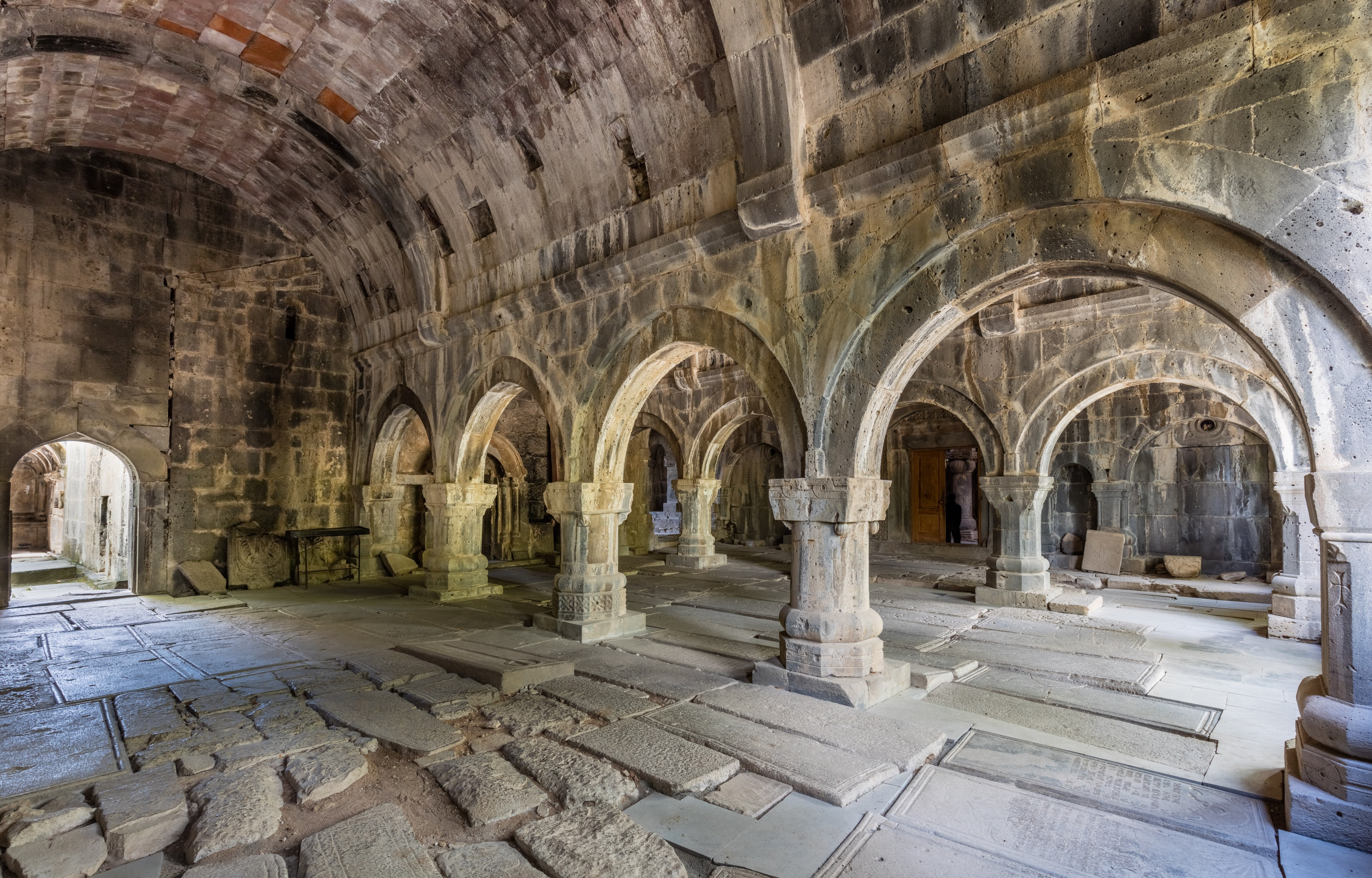 Monasterio de Sanahin, Armenia, 2016-09-30, DD 47-49 HDR