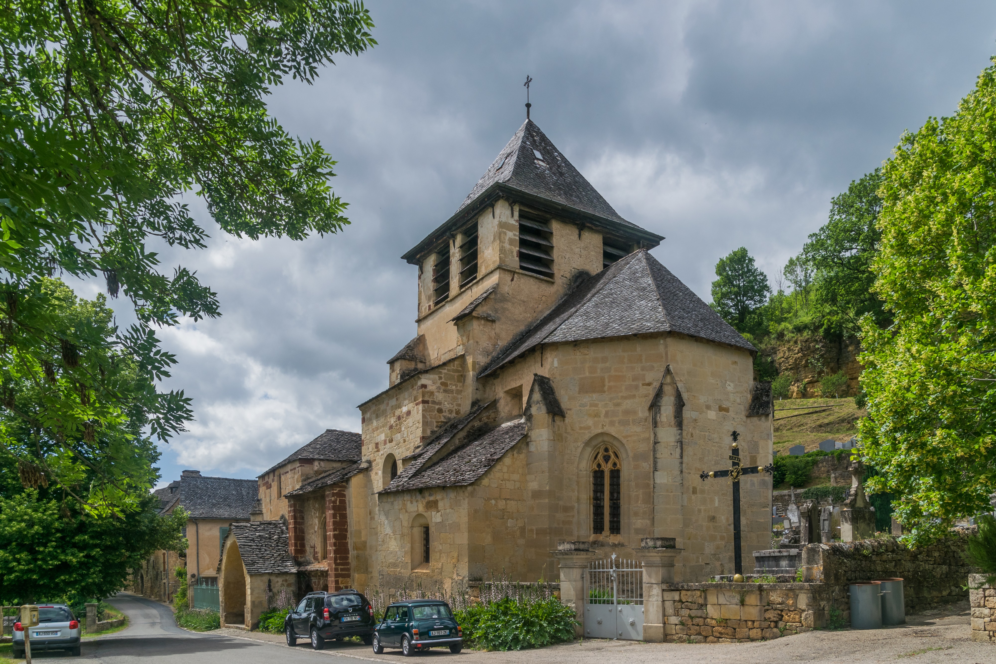 Sainte-Austremoine Church