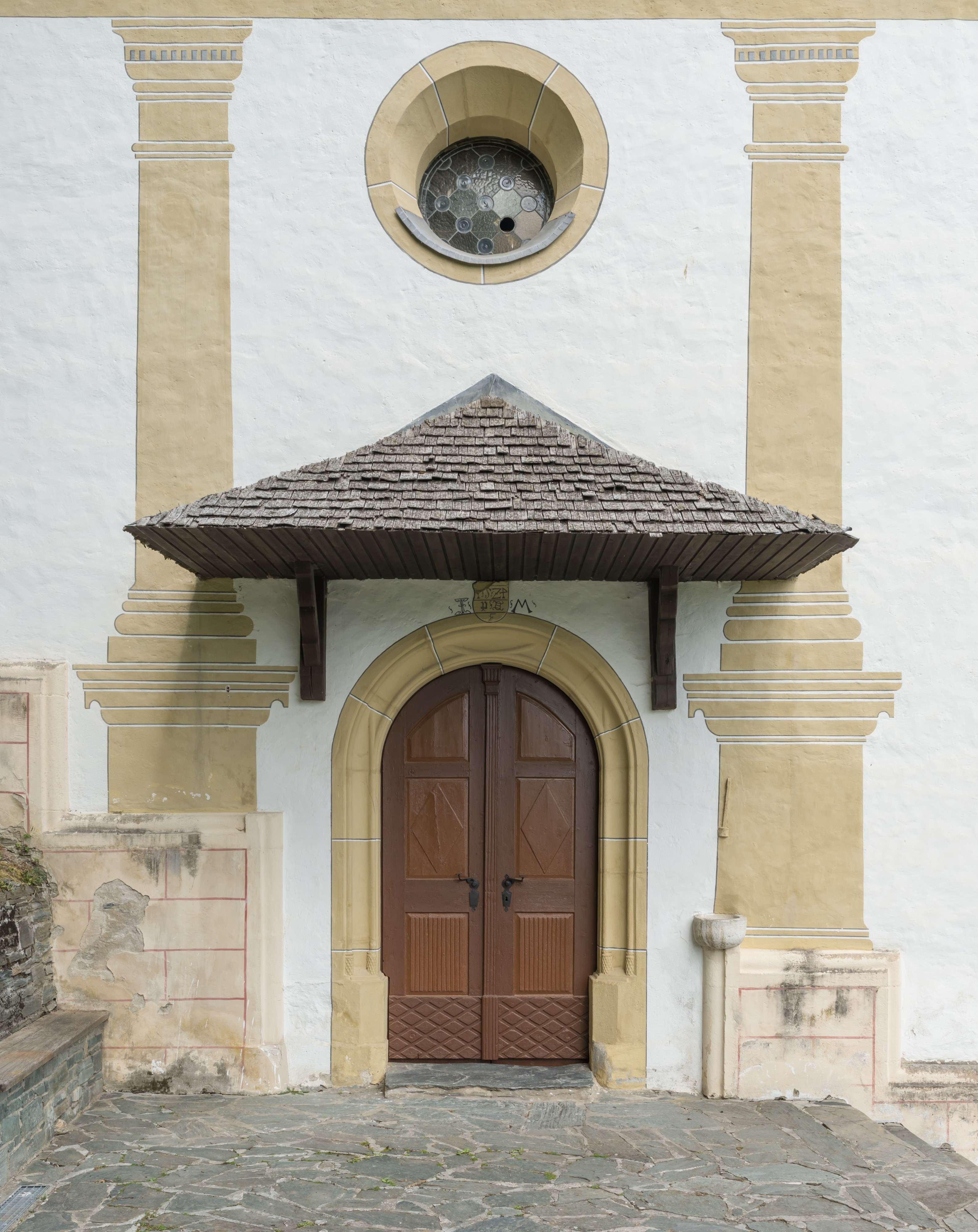 Sankt Urban Pfarrkirche hl Urban West-Portal 17052015 3739