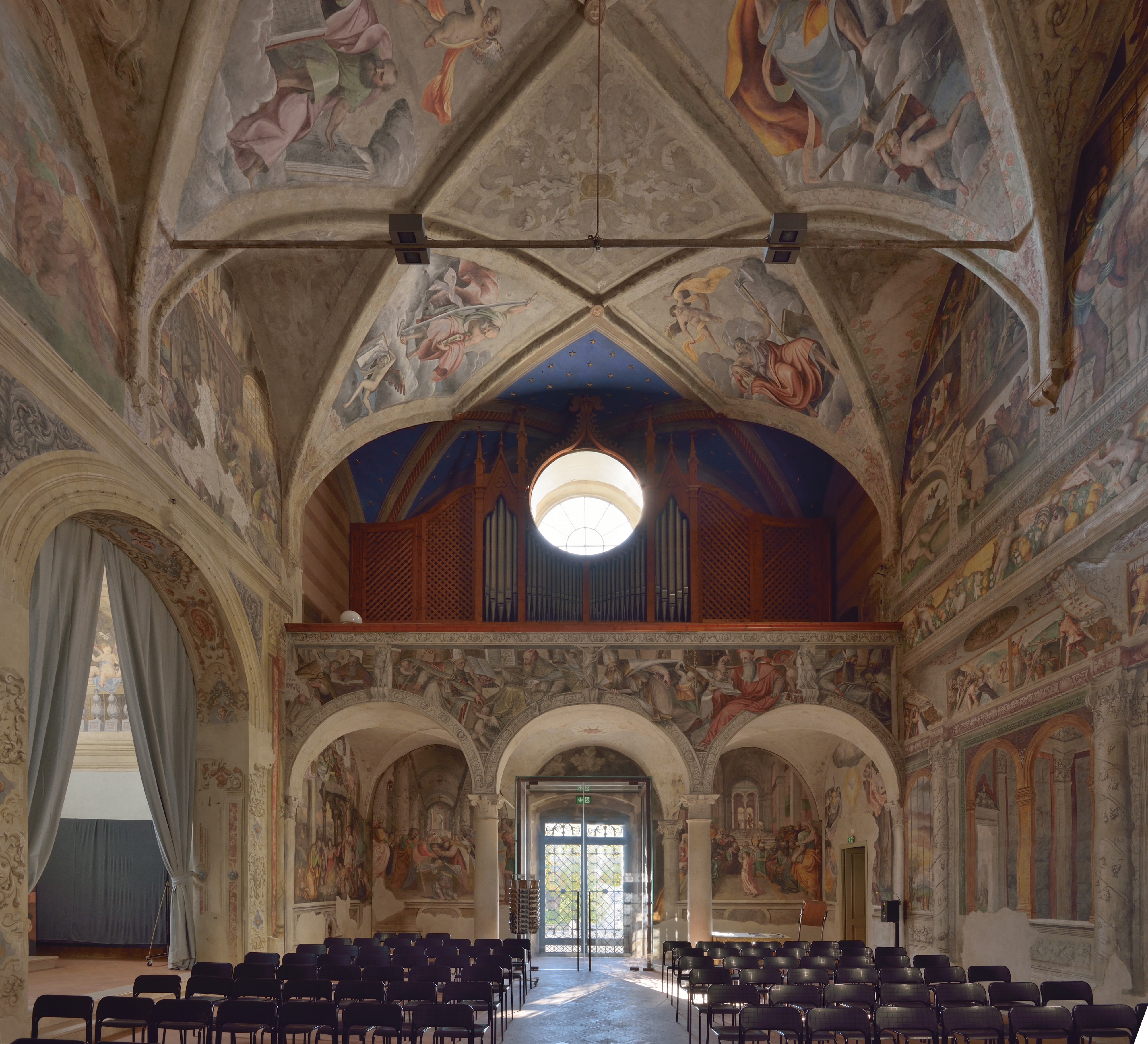 Santo Corpo di Cristo church interior anteporta Brescia