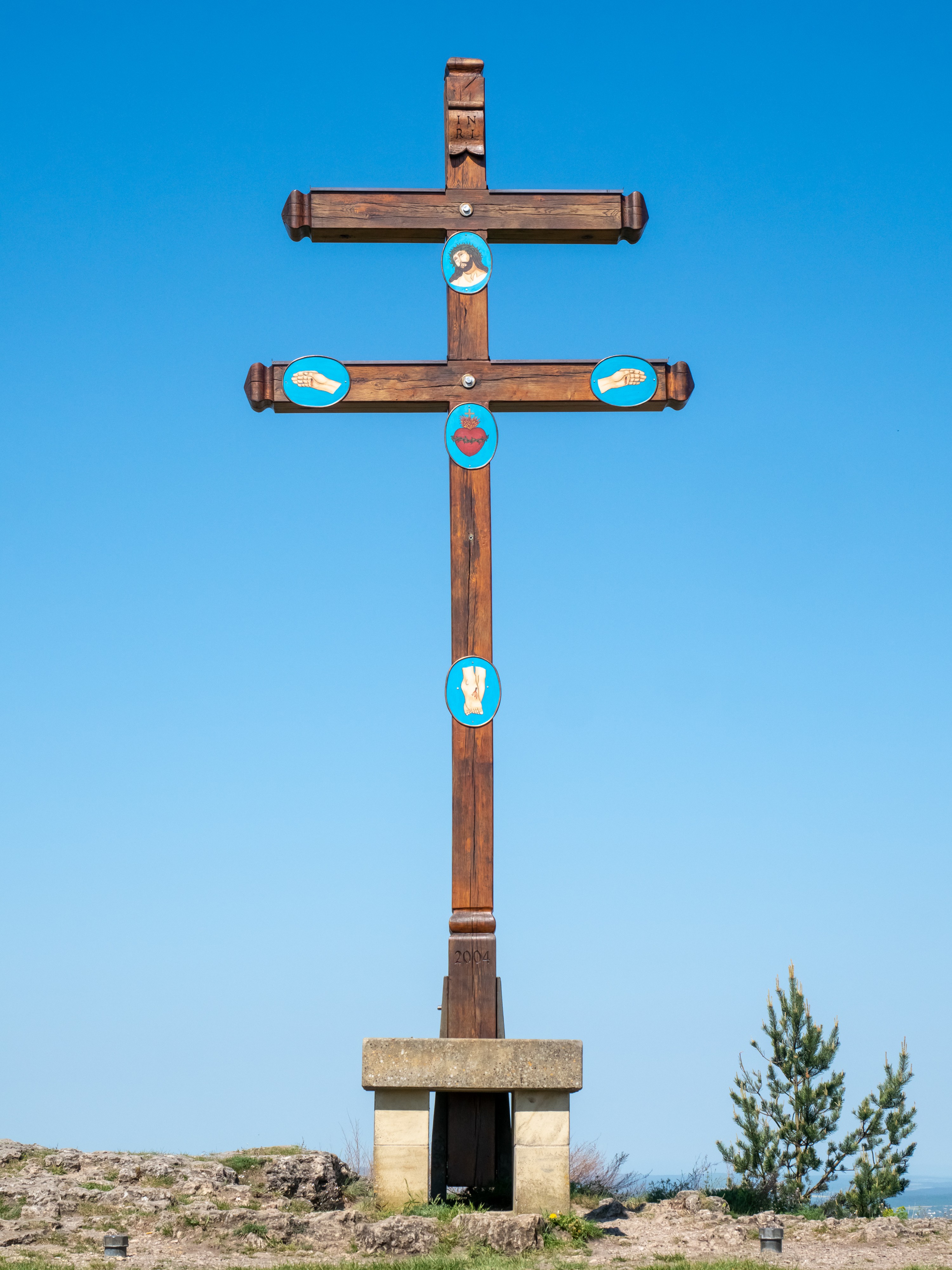 Staffelberg cross and altar 5050820