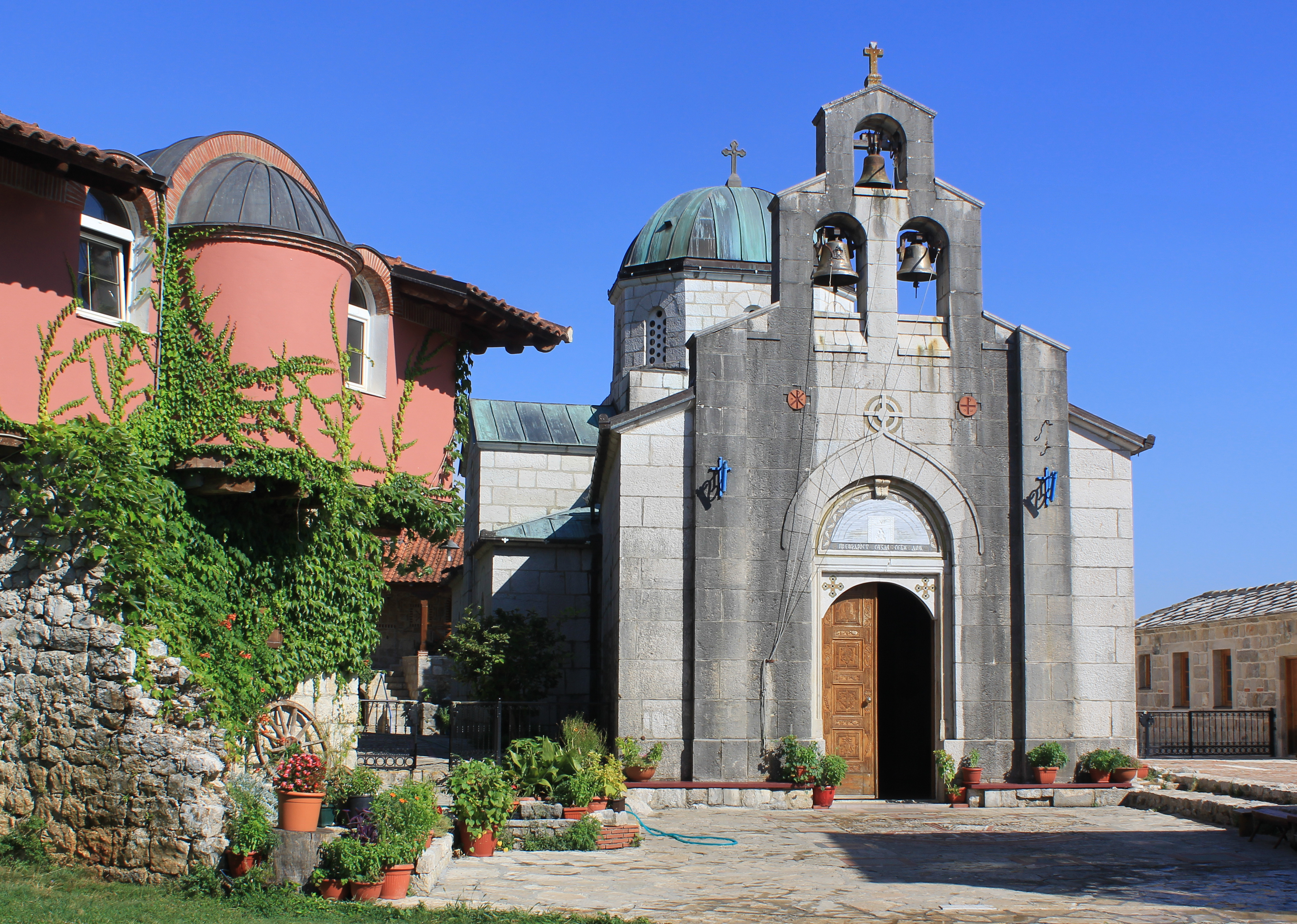 Tvrdoš Monastery 04