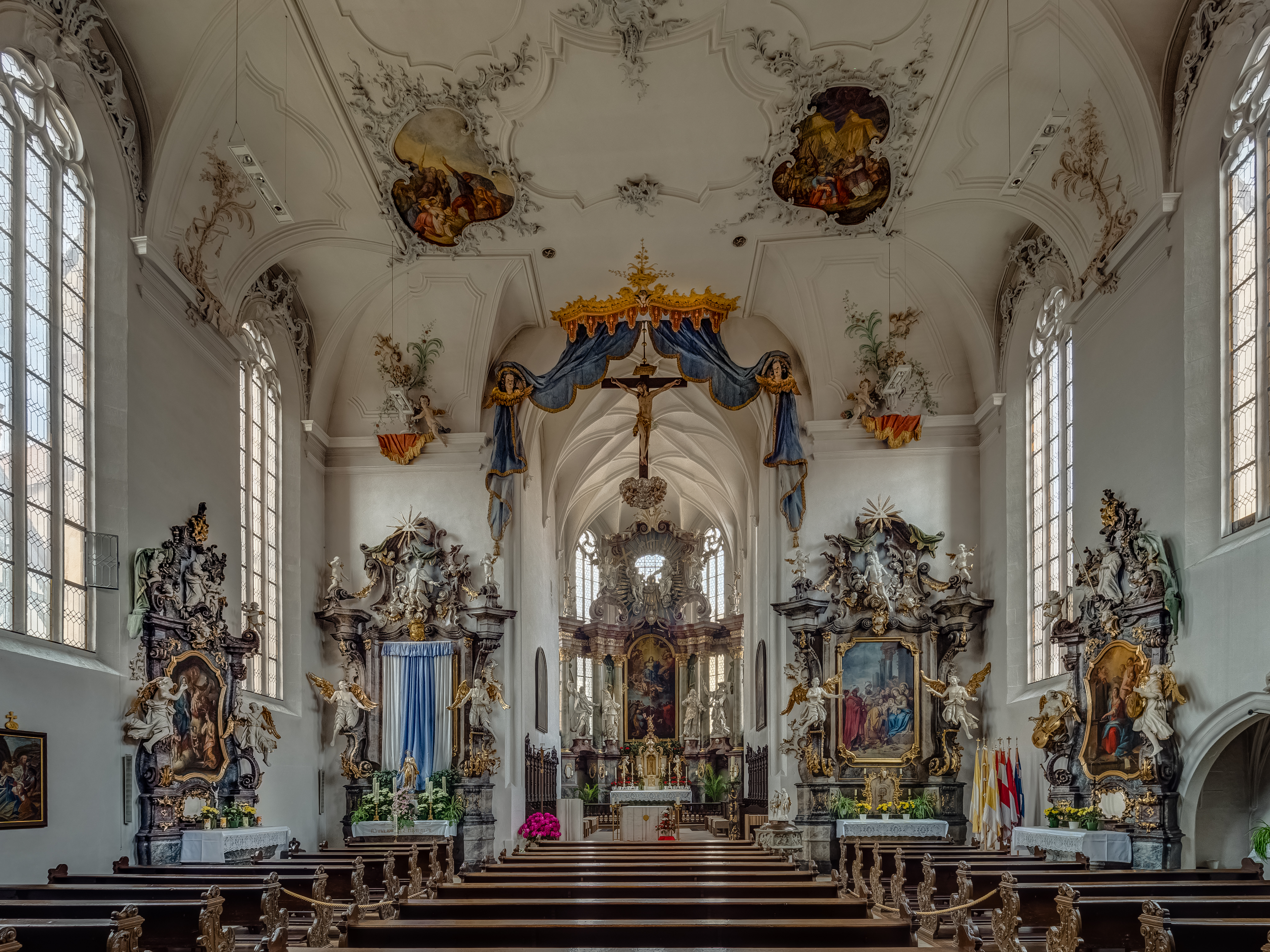 Volkach St.Bartholomäus Interior 5201385 HDR