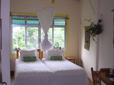 bedroom_of_canopy_tower_in_gamboa__panama_01.jpg