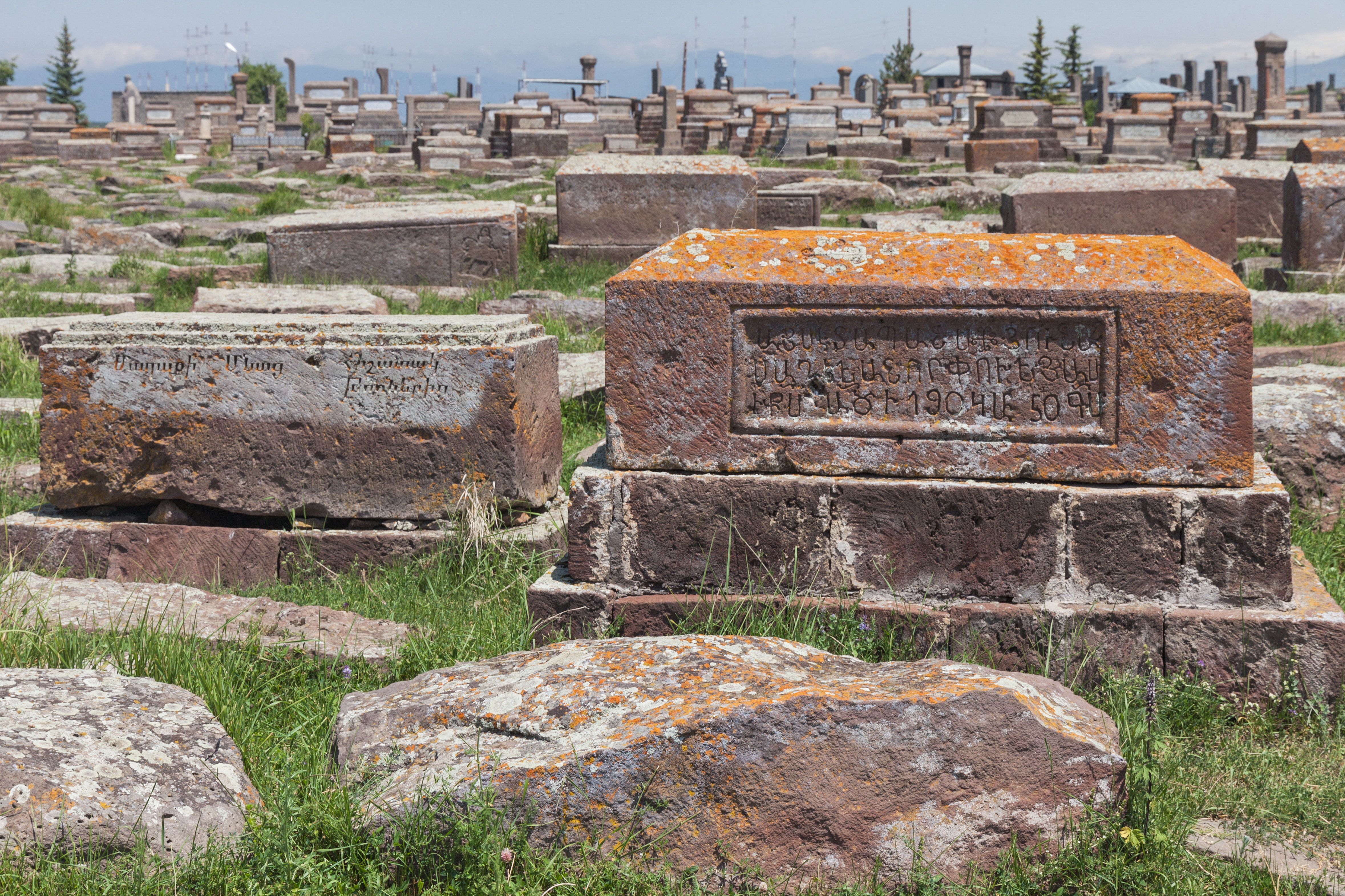 2014 Prowincja Gegharkunik, Cmentarz Noratus (11)