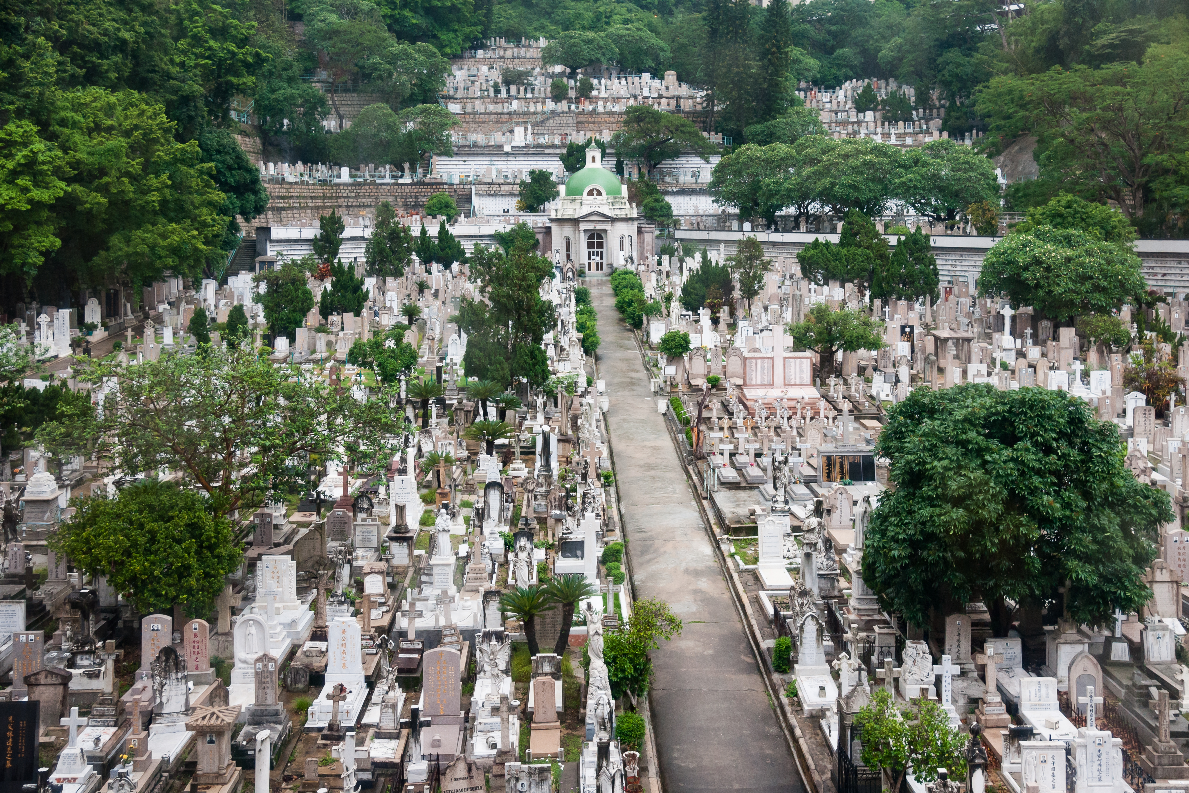 Hong Kong China St-Michaels-Cemetery-01