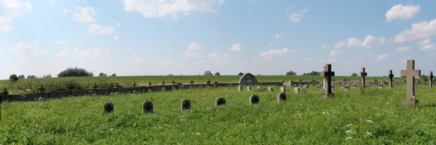 Biskupice Radłowskie - cmentarz wojenny nr 258 - panorama (01)