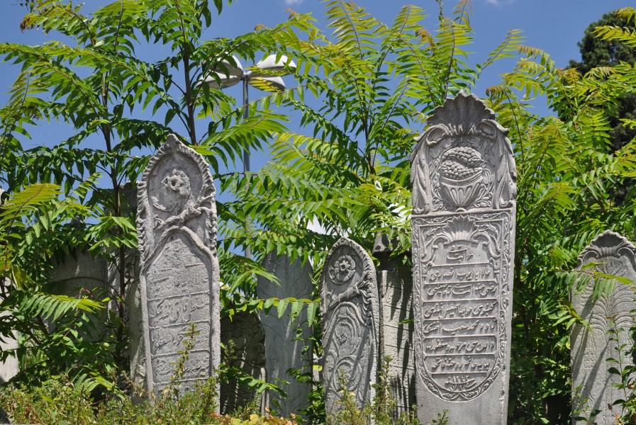 Gravestones at the Eyüp cemetery, Istanbul, Turkey 001
