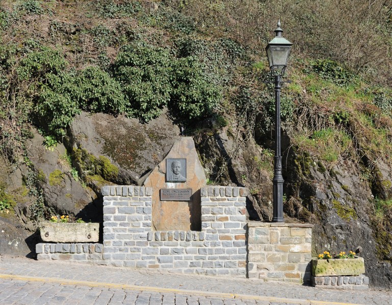 Vianden René Engelmann monument a