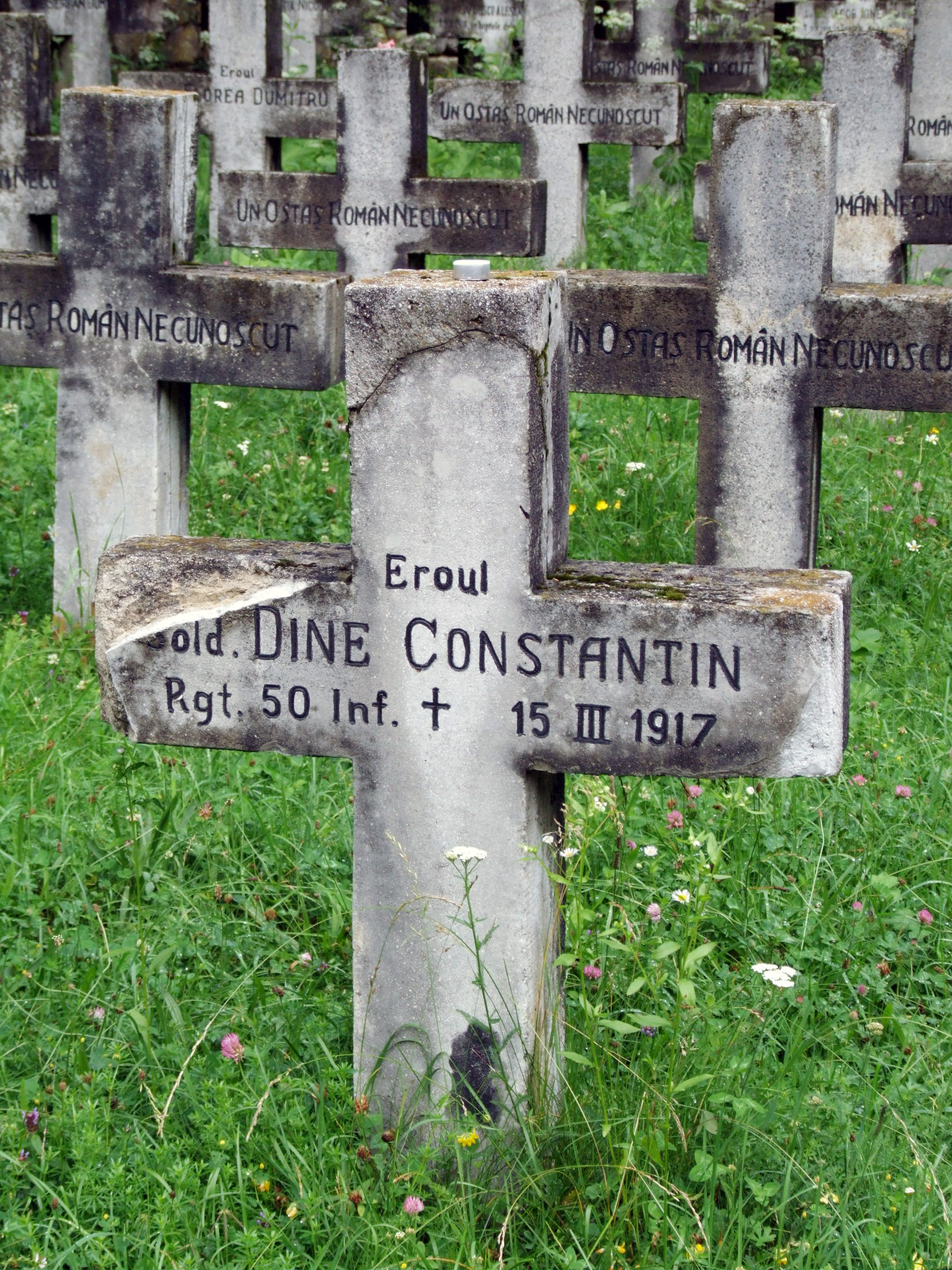 Sinaia - military cemetery from WWI