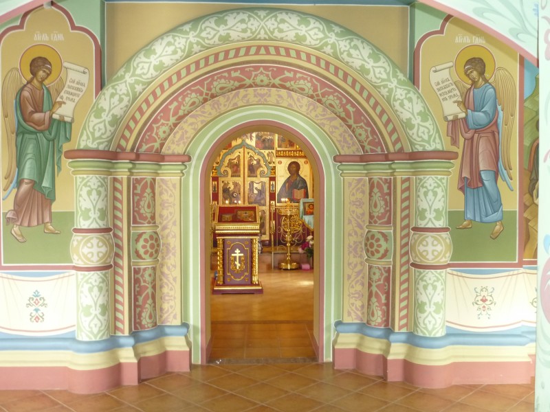 Церковь Богоявления в с. Красном, Костромской обл., построена в 1592 г., колокольня XVII в.