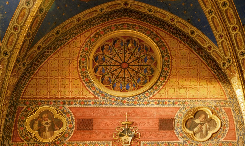 Decorations of wall in Santa Maria sopra Minerva