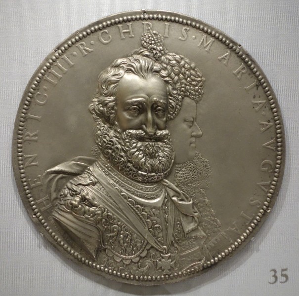 Henry IV of France with Marie de Medici, by Guillaume Dupre, designed 1605 - Chazen Museum of Art - DSC02109