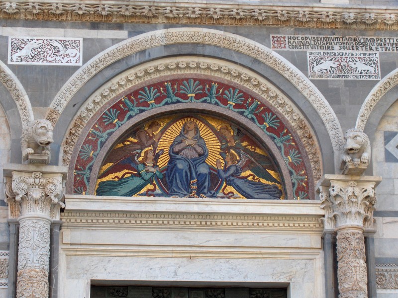 Pisa.Duomo.middledoor01