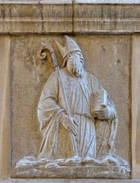Scola degli Albanesi rilievo vescovo facciata Venezia