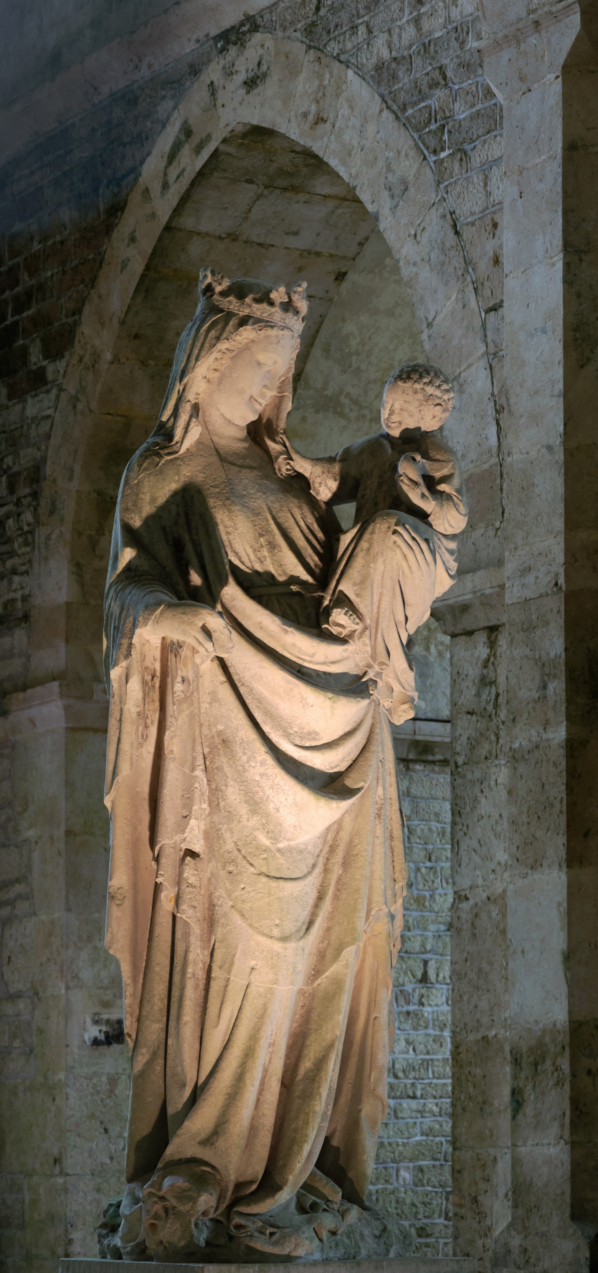 Abbaye Fontenay Vierge