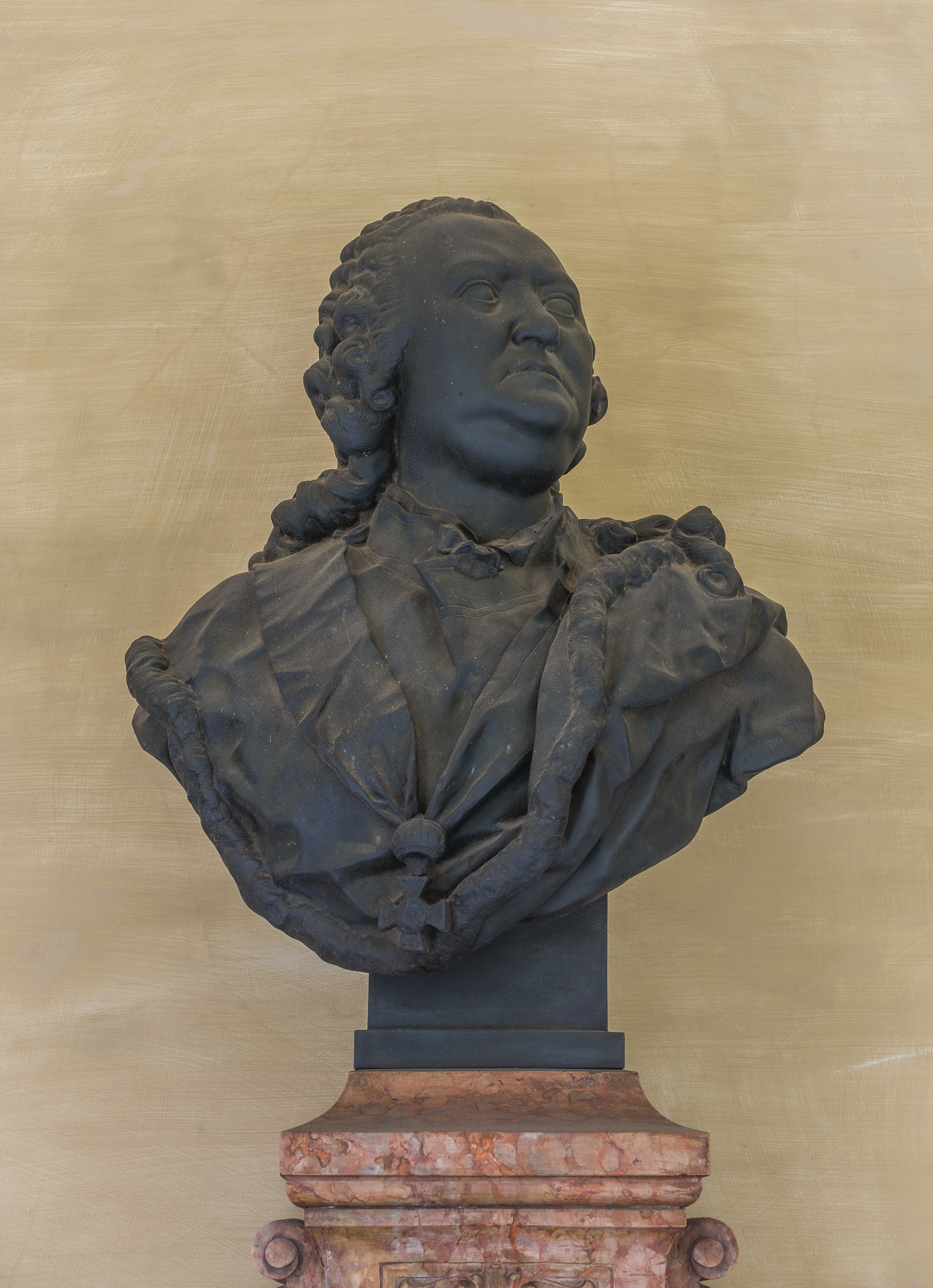 Gerard van Swieten (Nr. 36) Bust in the Arkadenhof, University of Vienna -20160409 3850