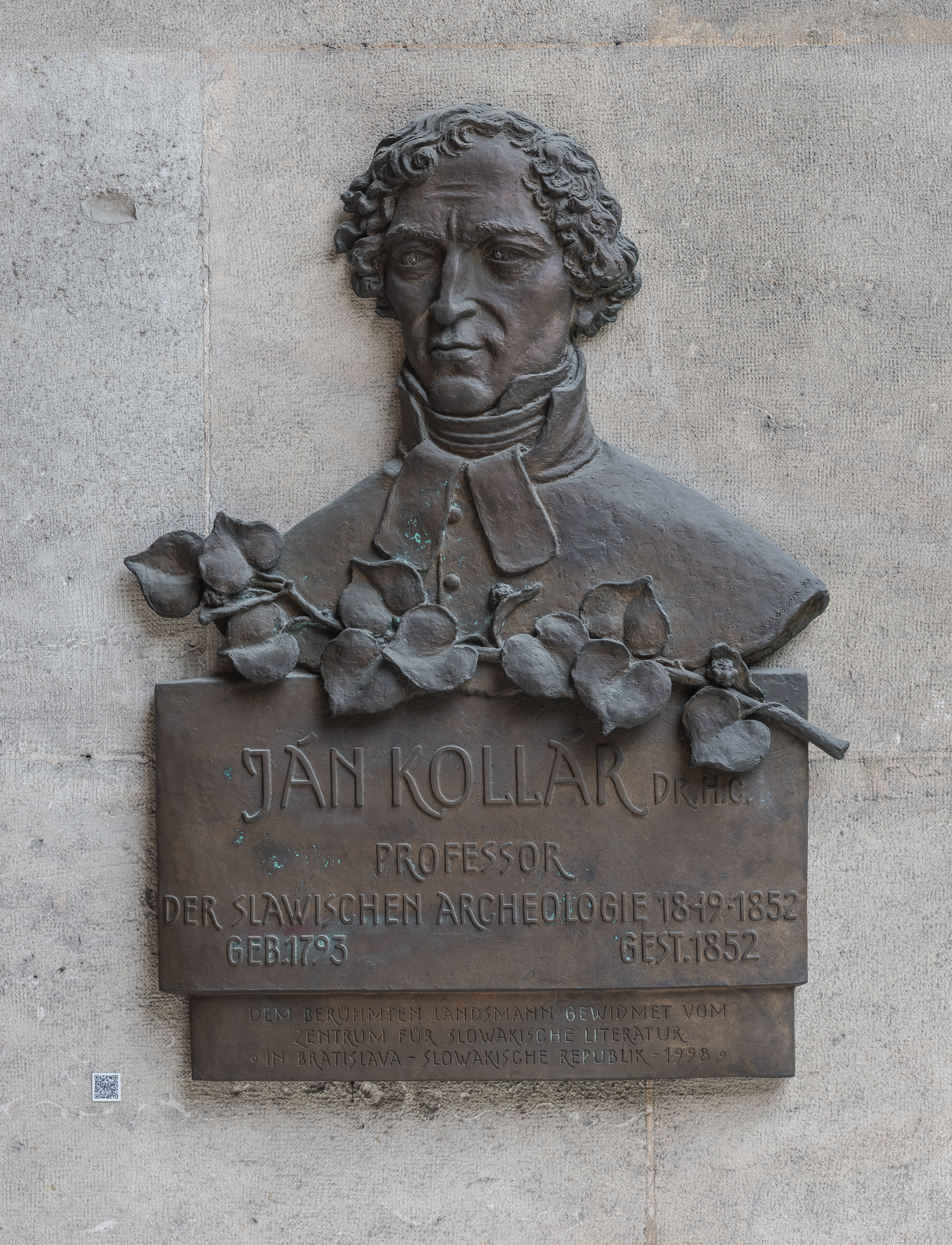 Ján Kollár (1793-1852), archeologist, Nr. 122, basrelief (Bronze) in the Arkadenhof of the University of Vienna-3800-HDR