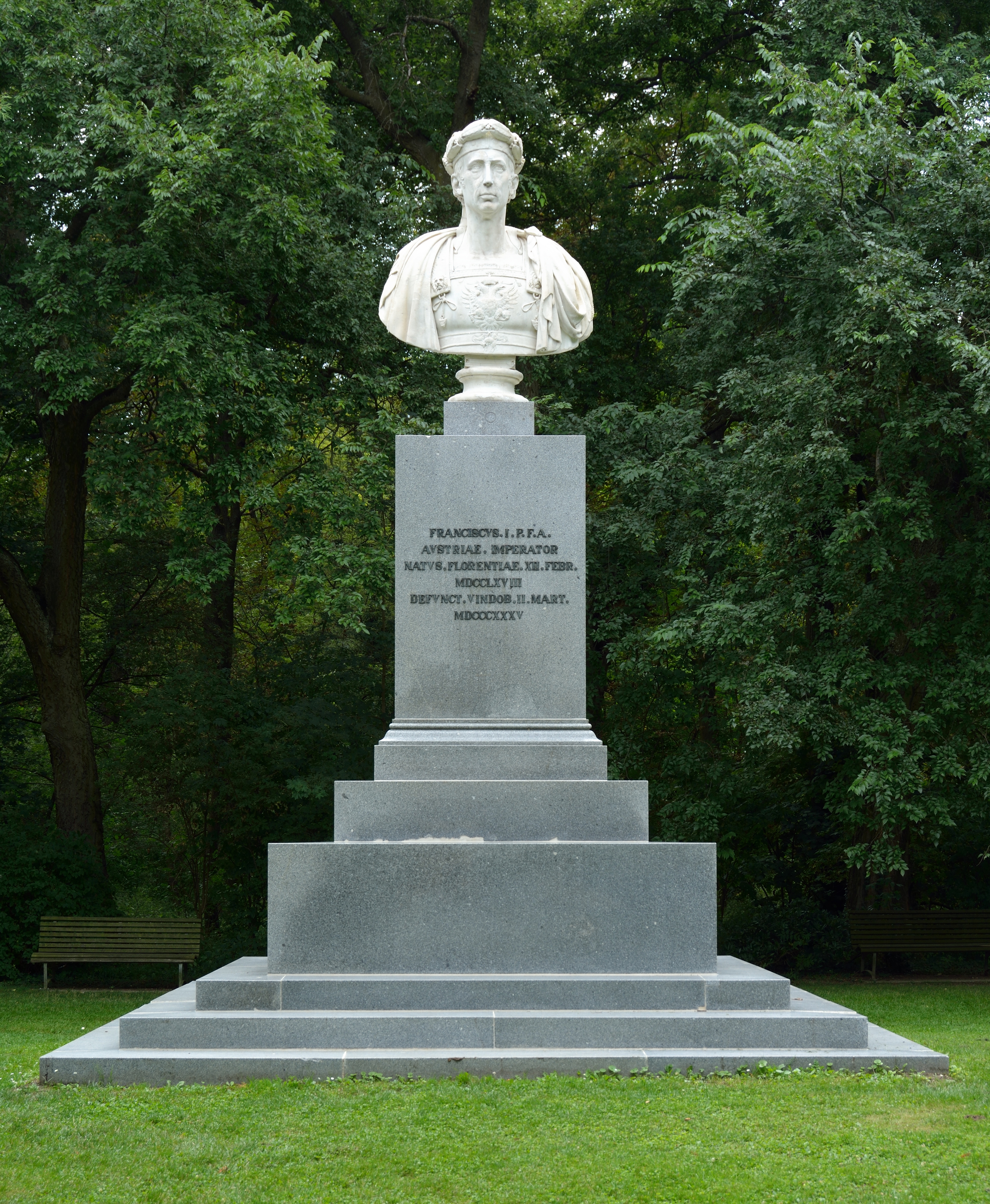 Laxenburg Denkmal Kaiser Franz I DSC 4380w