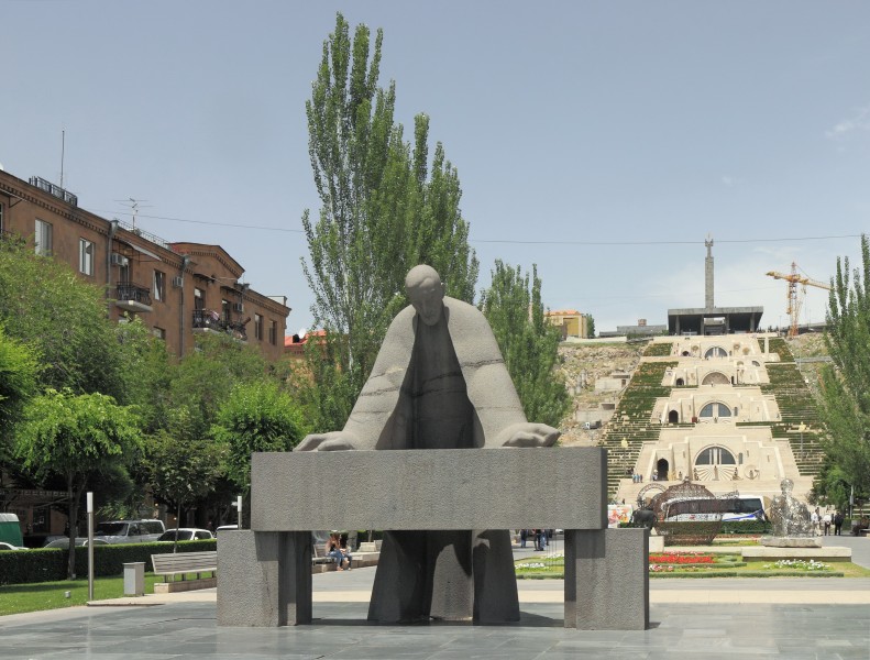 2014 Erywań, Pomnik Aleksandra Tamaniana (01)