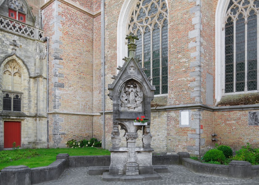 Bruges Belgium Onze-Lieve-Vrouwekerk-01