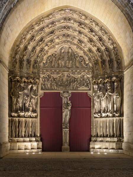 Laon Cathedral Main Portal (Night) 01