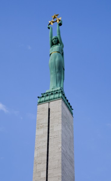 Monumento a la Libertad, Riga, Letonia, 2012-08-07, DD 11
