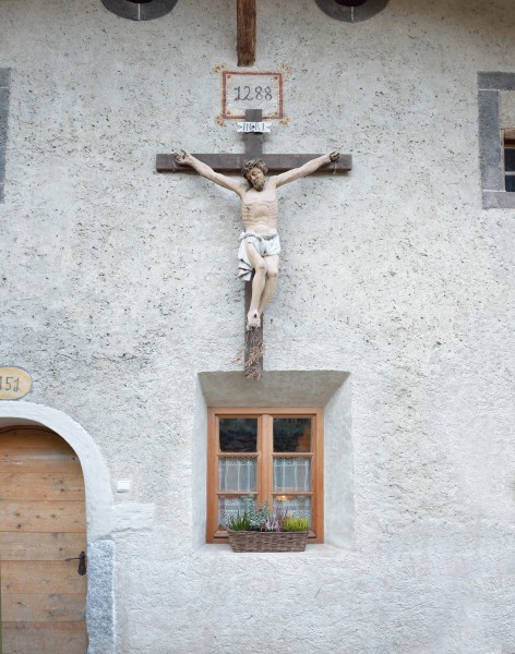 Oberfinserhof Lajener Ried Alter Eingang mit Kruzifix