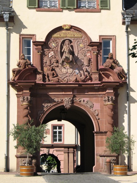 Schloss-Bad-Homburg-Oberes-Tor-JR-G6-1807-2007-08-06