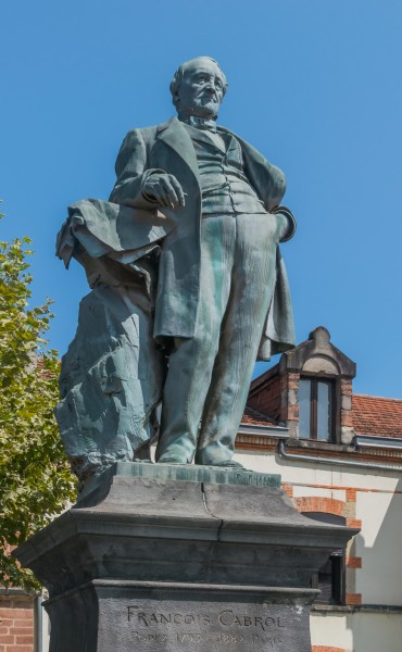 Statue de François Cabrol 01