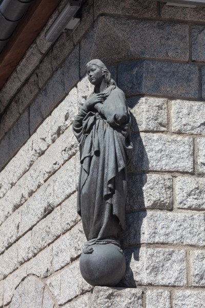 Virxe no exterior da igrexa parroquial de Sant Pere Martir. Escaldes-Engordany. Andorra 74