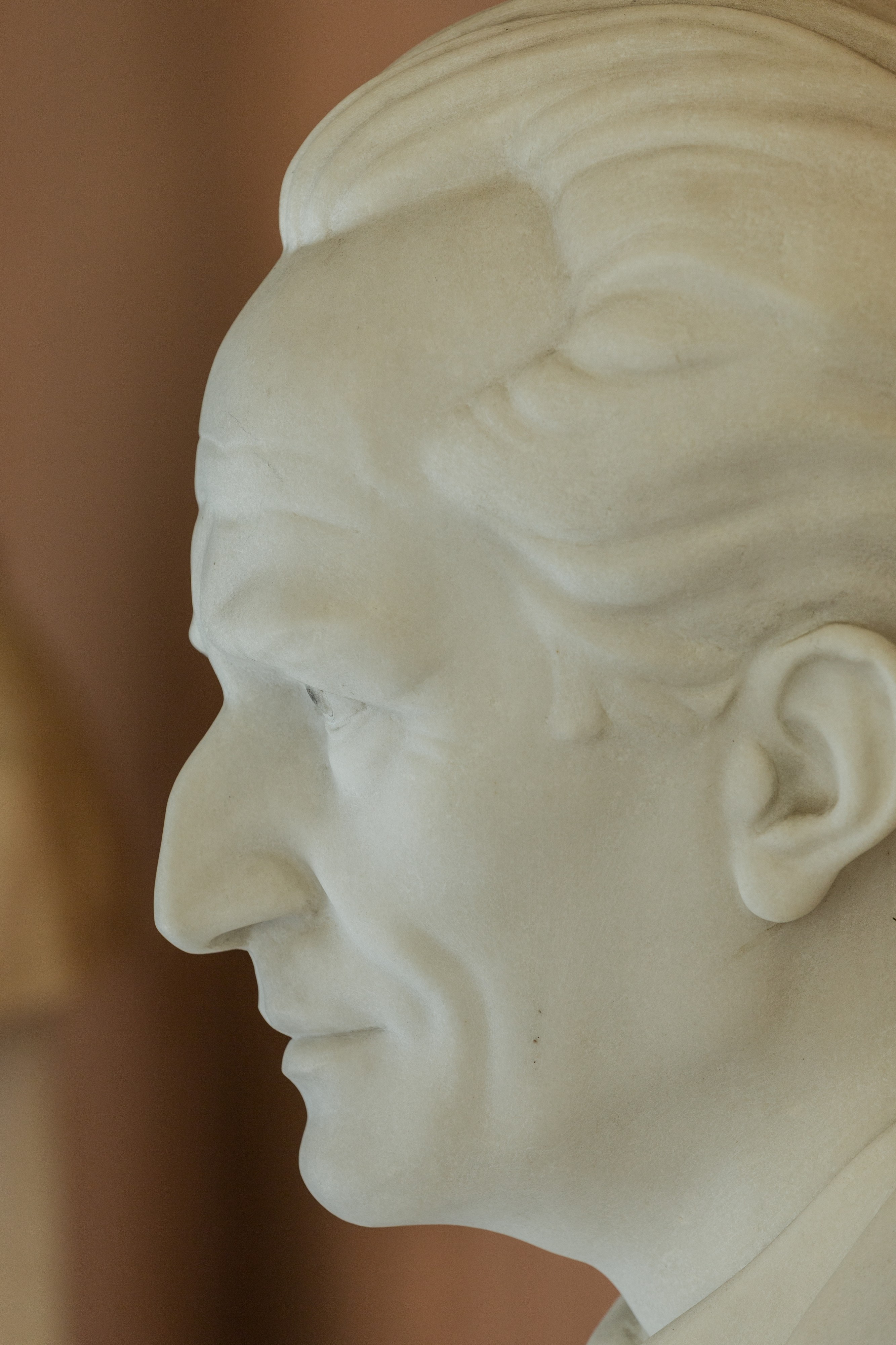 Erwin Schrödinger (1887-1961), Nr. 112, bust (marble) in the Arkadenhof of the University of Vienna-2955