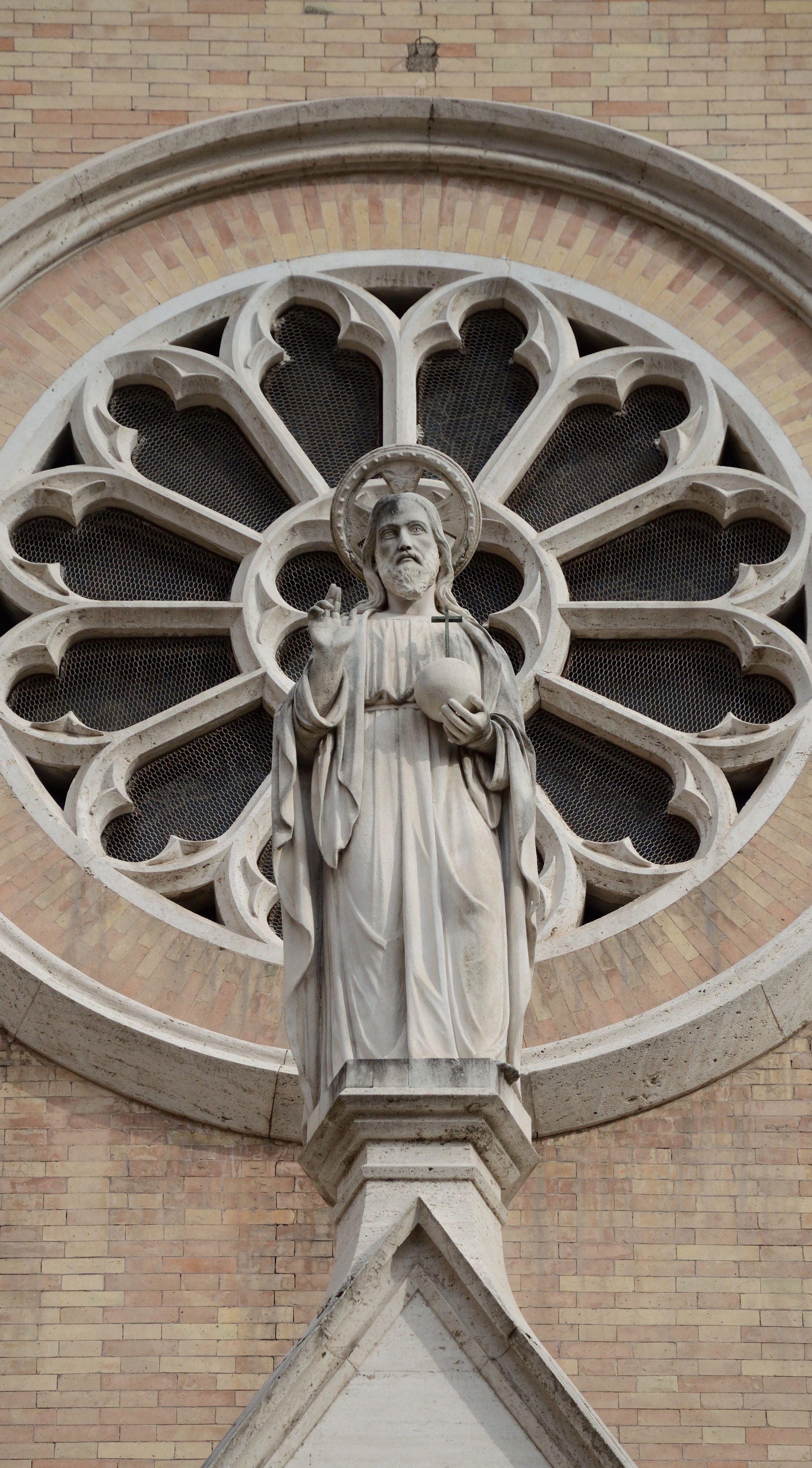 Statue of Jesus out of Church of St. Alphonsus Liguori, Roma
