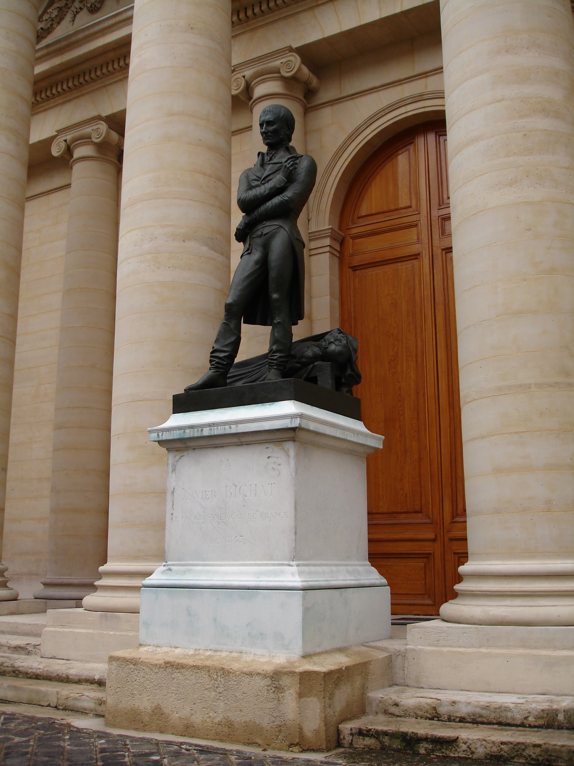 Xavier Bichat statue 2