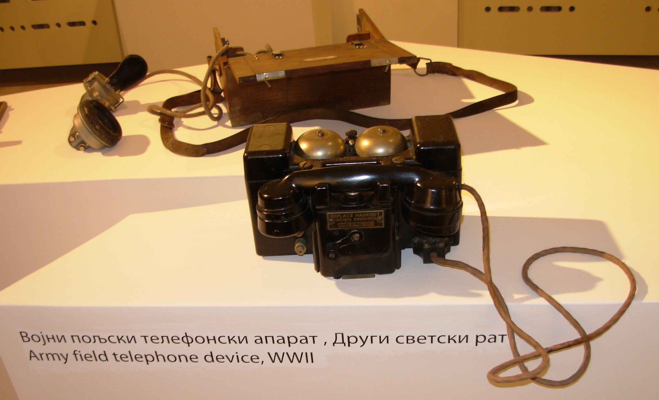 Vojni poljski telefon II sv rat