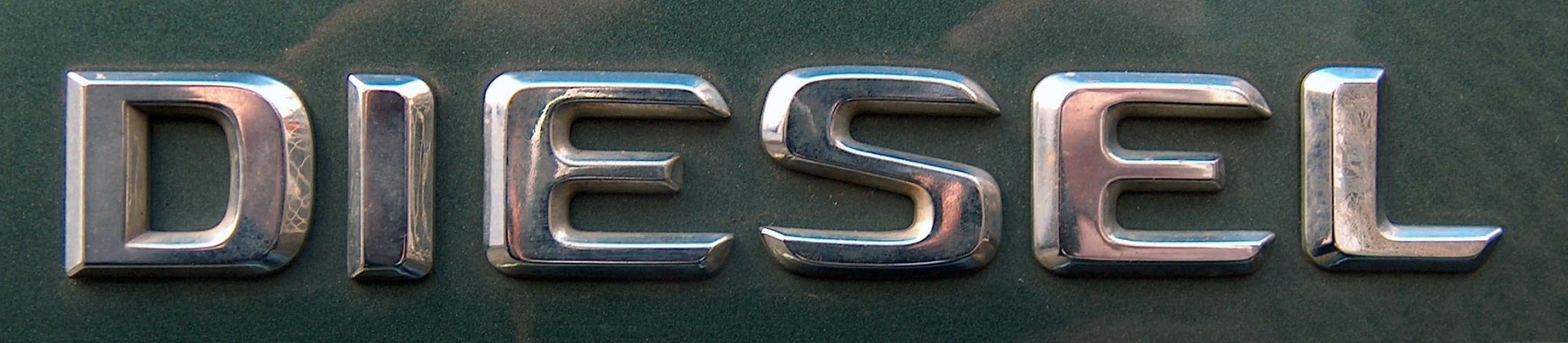 Mercedes-Benz Diesel-Schriftzug