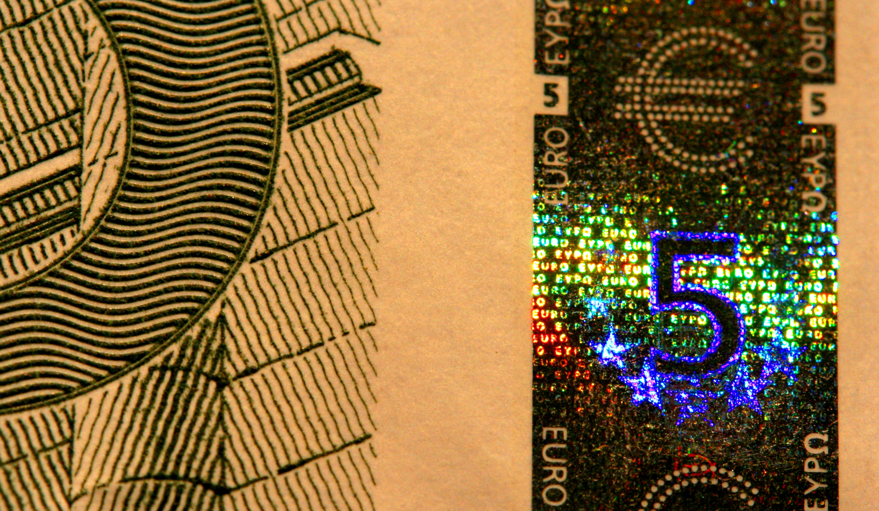 EUR 5 holographic band