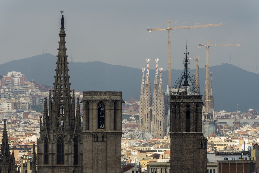 15-10-27-Vista des de l'estàtua de Colom a Barcelona-WMA 2849